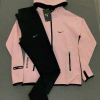 Дамски Екипи 🆒Nike , снимка 2 - Спортни екипи - 45318981