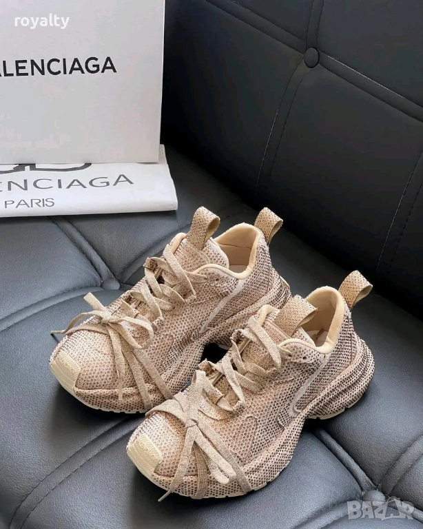 Balenciaga Бежови Дамски Маратонки , снимка 1