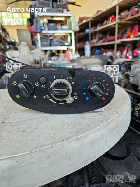 панел климатик Dacia Sandero 1.5 DCI 68 конски сили N106278B, снимка 1