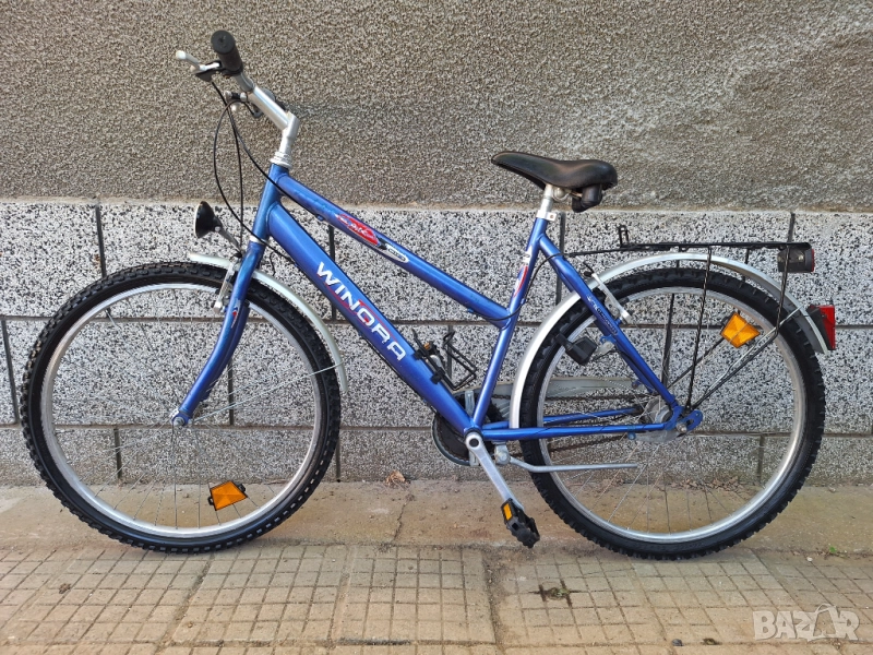 Велосипед градски 26 цола с калници и багажник отличен, снимка 1