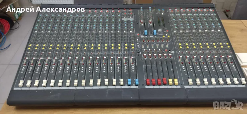 Allen and Heath GL2200 24-канален смесителен пулт + Yamaha EMP100 ефект, снимка 1