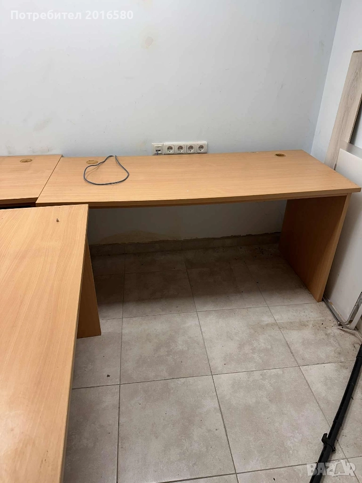 Бюра масивни офисни, снимка 1