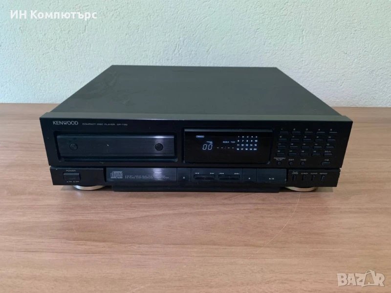 Продавам компакт диск плеър Kenwood DP-730 миди формат, снимка 1