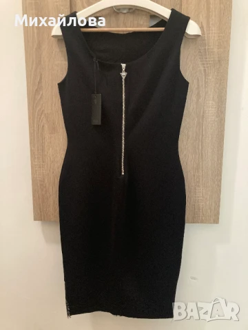 Черна рокля на Guess, размер L, нова с етикет, снимка 3 - Рокли - 50632231