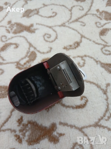 Соц касичка с ключе , снимка 2 - Антикварни и старинни предмети - 54017626