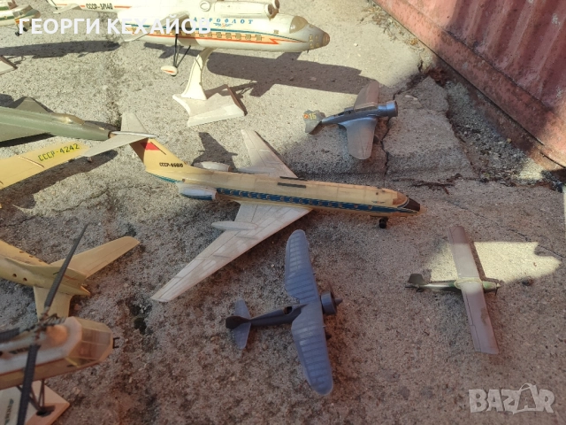 стари детски игри и модели на самолети и хеликоптери , снимка 7 - Антикварни и старинни предмети - 52062858