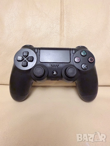 Play Station 4 (ps4)  с един контролер , снимка 3 - PlayStation конзоли - 52980403