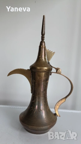 Vintage , традиционен арабски съд за кафе, известен като далла (Dallah). , снимка 2 - Декорация за дома - 54161006