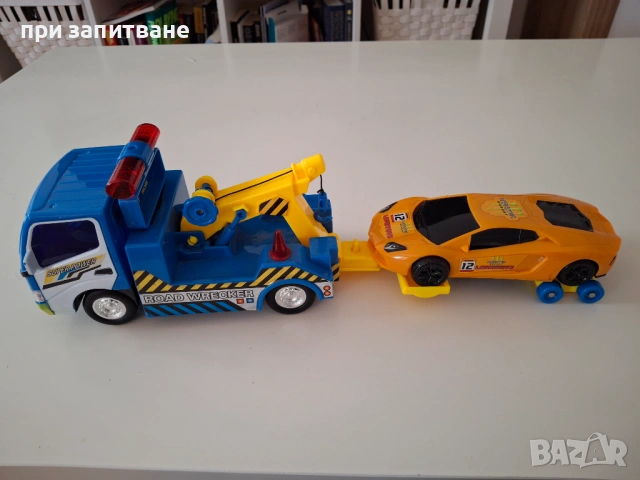 Голям камион пътна помощ, репатрак с кола