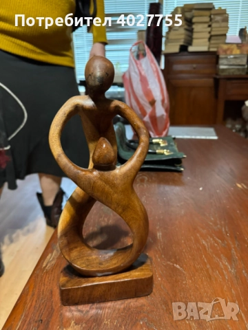 Дървена фигура. Индонезия