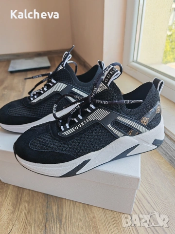 Дамски маратонки Guess , снимка 2 - Маратонки - 54243834