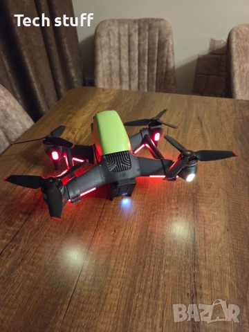 DJI FPV дрон, снимка 2 - Дронове и аксесоари - 52668071