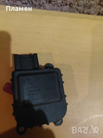 Моторче клапа парно за VW Golf 4, Bora, Passat, снимка 3 - Части - 51271127