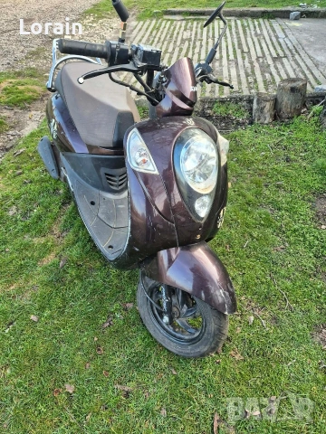 Бензинов скутер