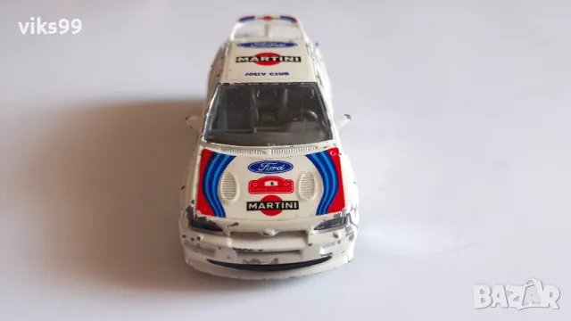 Bburago Ford Escort RS Cosworth Martini MADE IN ITALY 1:43, снимка 6 - Колекции - 49560359