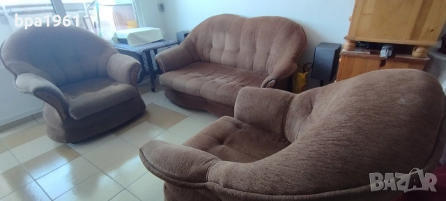 Двуместен диван и фотьойли плюс бонуси, снимка 3 - Дивани и мека мебел - 52252174