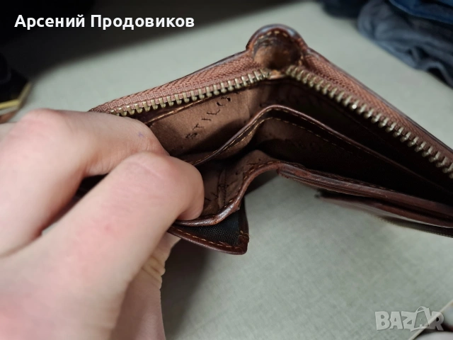 Портфейл, снимка 3 - Портфейли, портмонета - 53215675