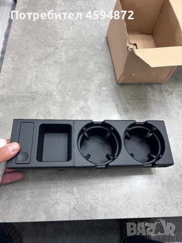 Поставка за чаши bmw e46, снимка 2 - Аксесоари и консумативи - 54146660