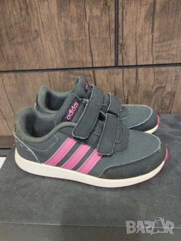Адидас маратонки , снимка 2 - Детски маратонки - 53830441