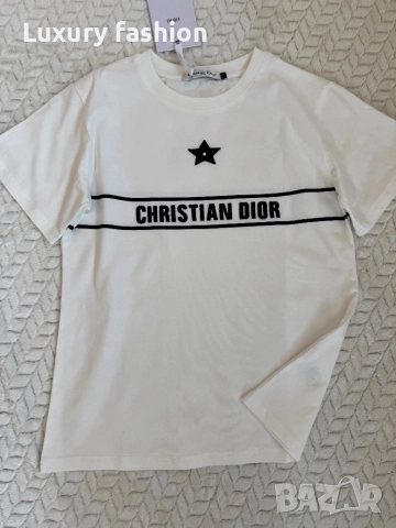 Дамско тениски Dior, снимка 9 - Тениски - 52875937