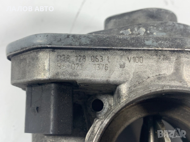 Дроселова клапа Фолксваген Туран Droselova klapa Vw Volkswagen Touaran 038128063L 2.0TDi 140к.с., снимка 2 - Части - 51857153