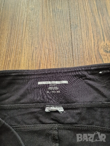 Страхотен дамски клин TOMMY HILFIGER размер XL, снимка 5 - Клинове - 52242336