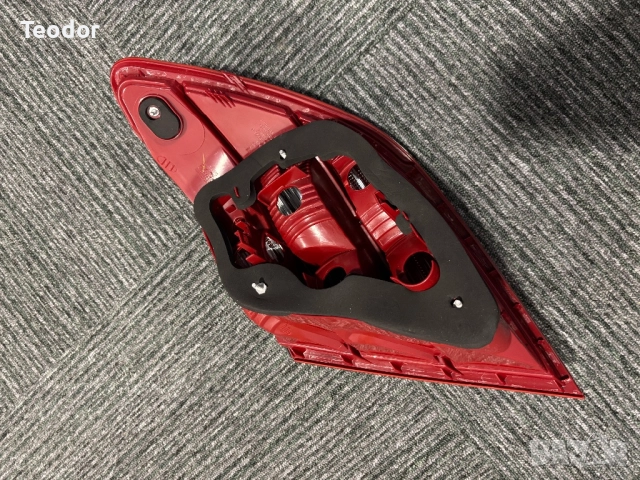 Нов стоп за Mercedes W204 , снимка 4 - Части - 52458145