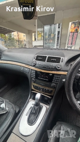 Мерцедес Е 270 цди , снимка 7 - Автомобили и джипове - 52459426