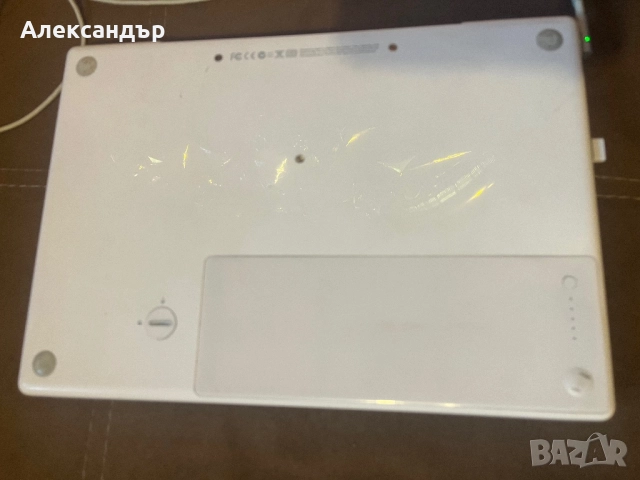 Apple MacBook A1181 (Early 2008, Core 2 Duo 2.4ghz, 13”, 2GB Ram, 250GB Hdd), снимка 8 - Други ценни предмети - 52916947