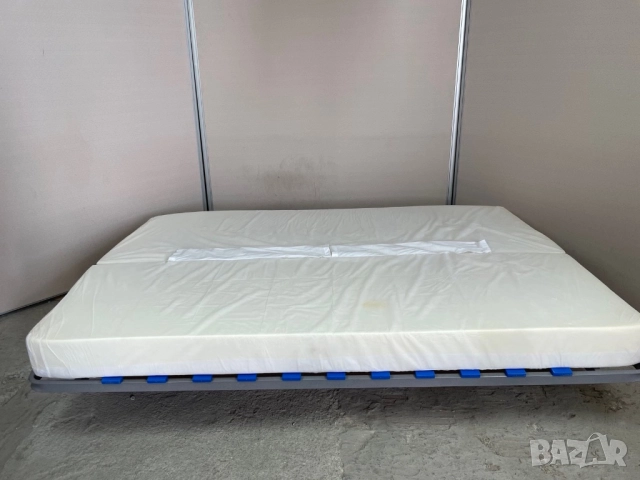 Прав разтегателен диван без дамаска в много добро състояние , снимка 4 - Дивани и мека мебел - 51838450