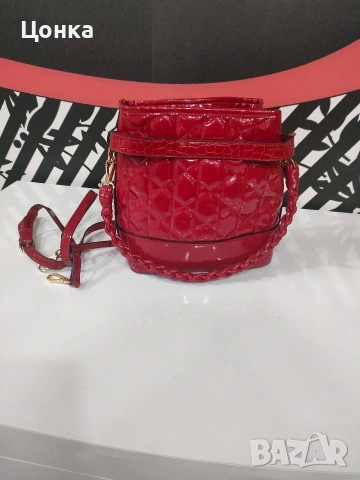 Дамска маркова лачена чанта River Island, снимка 2 - Чанти - 53036826