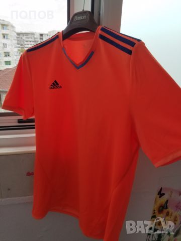 Тениска на Adidas -M, снимка 1 - Тениски - 46399816