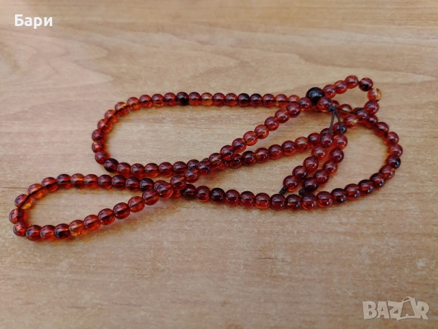 Красив гердан ,броеница от кехлибар , снимка 2 - Колиета, медальони, синджири - 53614515