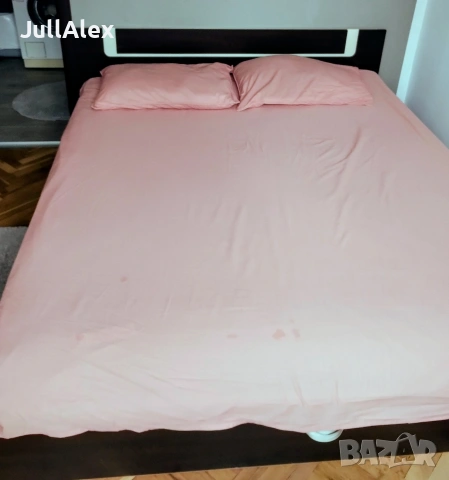 Мебели- спалня, шкаф, закачалка , снимка 4 - Други стоки за дома - 53450982