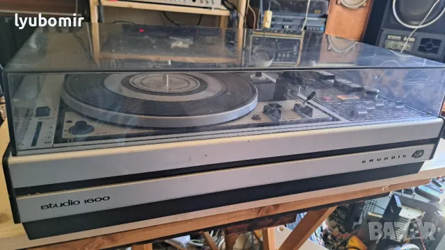 Грундиг комбо, снимка 2 - Ресийвъри, усилватели, смесителни пултове - 50128934