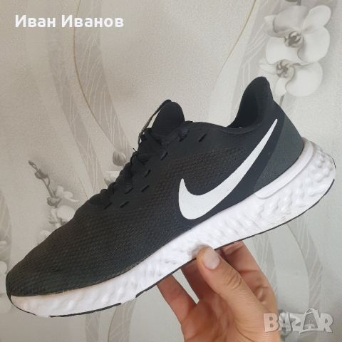 Маратонки Nike Revolution 5 номер 41,5 -42, снимка 12 - Маратонки - 44499440