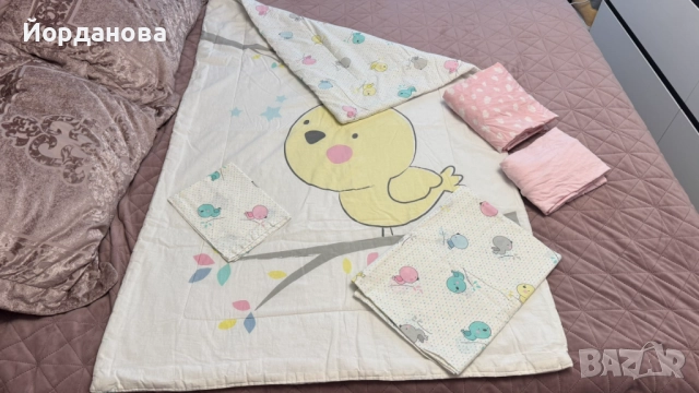 Спално бельо за бебешко легло с олекотена завивка и допълнителни 2 бр. чаршаф с ластик