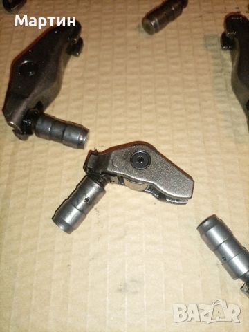 Кобилици на клапаните за Kia Sorento - Киа Соренто - дизел 2.5 CRDI 16 V - 140 к.с., снимка 1 - Части - 45249076