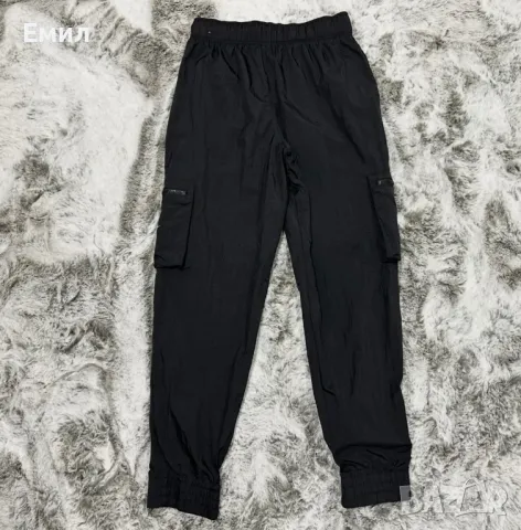 Ново юношеско  долнище Nike Woven Cargo Pant, Размер XL с ръст 156-166 см, снимка 4 - Детски анцузи и суичери - 46833105