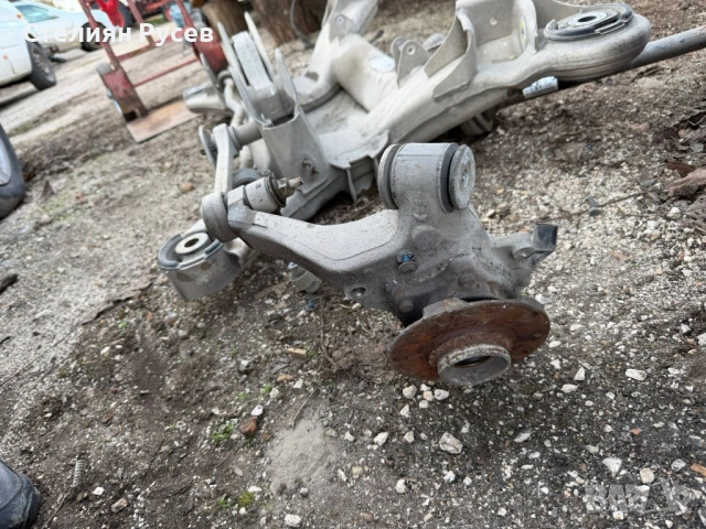 заден мост 4e0 201 308a  audi a8 s8 d3 5.2 450hp facelift 2009г цена 120 евро куатро дава се точно т, снимка 2 - Части - 53756916