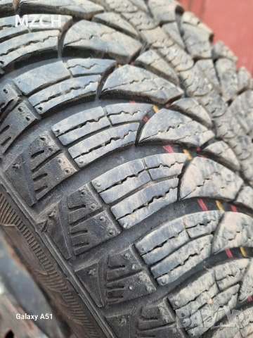 зимни гуми 195/65/15, снимка 3 - Гуми и джанти - 54137972