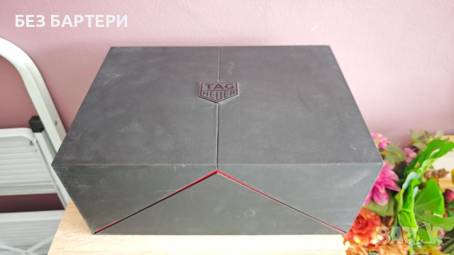 Tag Heuer Външна презентационна кутия за часовник, снимка 2 - Други - 51465201