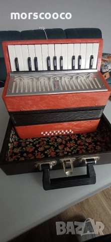 Рядък Руски детски акордеон -,,Крьiжачок "- 16 баса , снимка 3 - Акордеони - 53947999