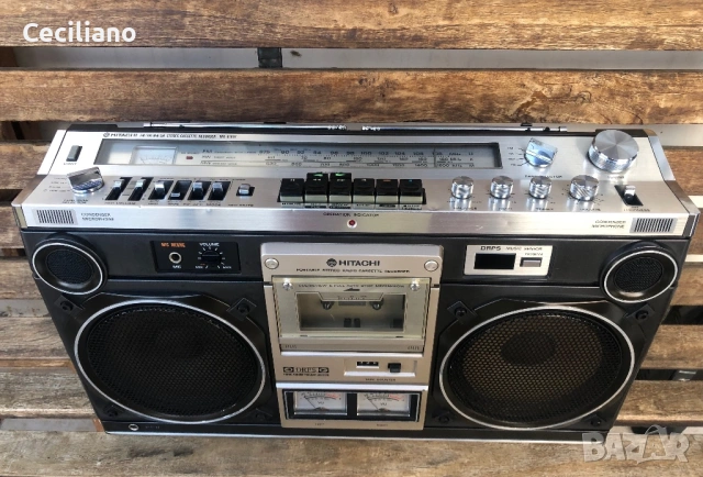 Радиокасетофон HITACHI TRK-8180Е В много добро визуално и техническо състояние!, снимка 4 - Радиокасетофони, транзистори - 53525866