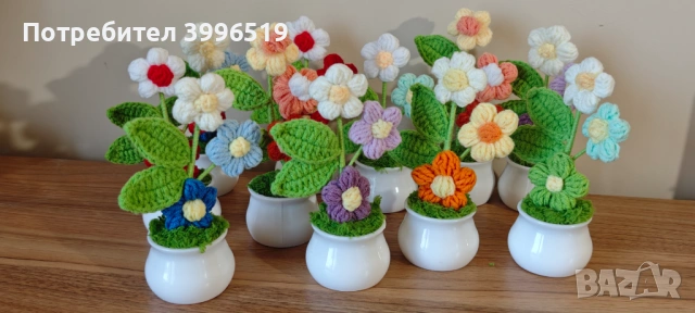 Ръчно плетени цветя в малка саксийка , снимка 3 - Декорация за дома - 53105171
