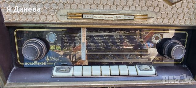 Старинно радио Carmen 56, снимка 3 - Антикварни и старинни предмети - 46421450