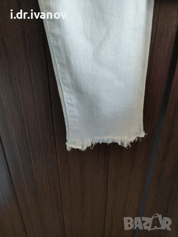 еластични светли дънки с външни копчета, снимка 5 - Дънки - 54003776