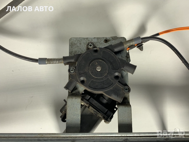 Моторче стъклоповдигащ механизъм багажник Ленд Ровър Фрилендър Motorche stuklopovdigach bagajnik Lan