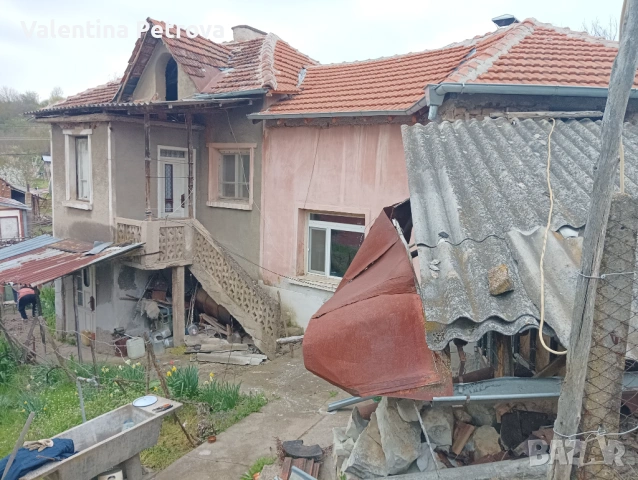 Къща с. Охрид, Монтата