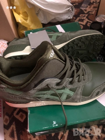 Продавам оригинални маратонки Asics